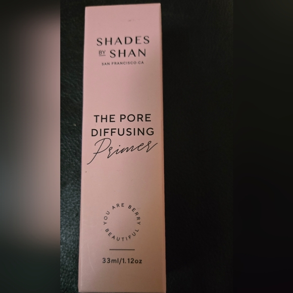 e.l.f. Halo Glow Skin Tint - Light Neutral - Picture 4 of 6